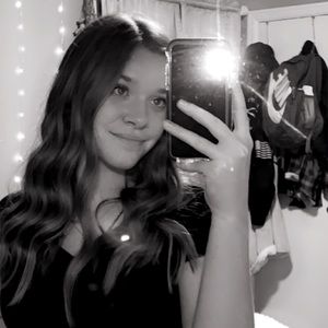 Meet your Posher, Isabelle